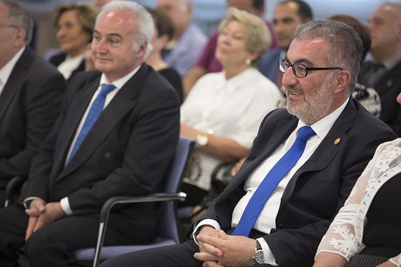 Ամենայն Հայոց Կաթողիկոսը hանդիպում ունեցավ Գերմանիայի Հայոց թեմի ուխտավորների հետ (նկարներ) 16 13 2 5