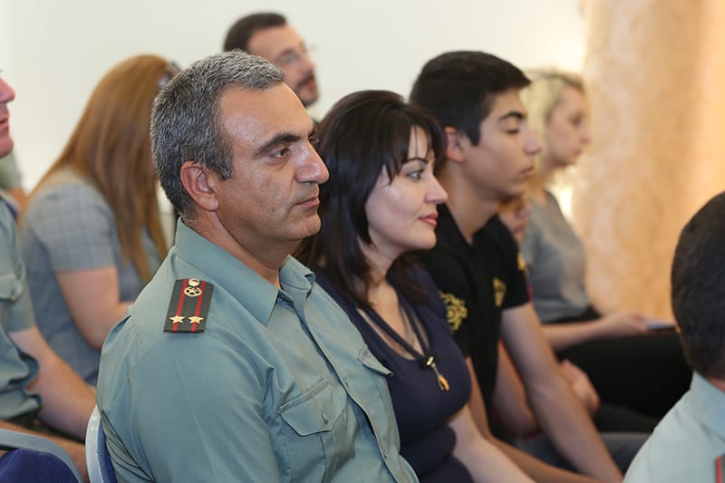 ՀՀ ԶՈՒ հոգևոր առաջնորդության առաջին ուխտագնացությունը Մայր Աթոռ Սուրբ Էջմիածին 17 24 10