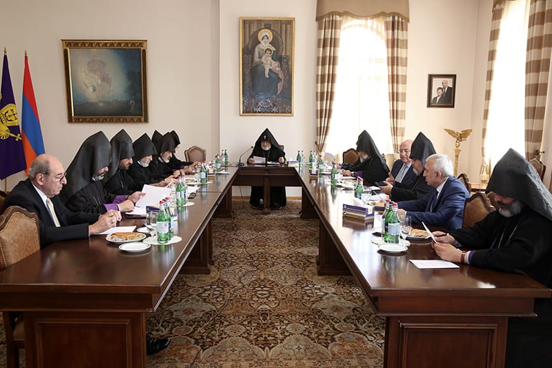 Մայր Աթոռ Սուրբ Էջմիածնում տեղի ունեցավ Գերագույն հոգևոր խորհրդի ժողով 16 Geraguyn21 4 5