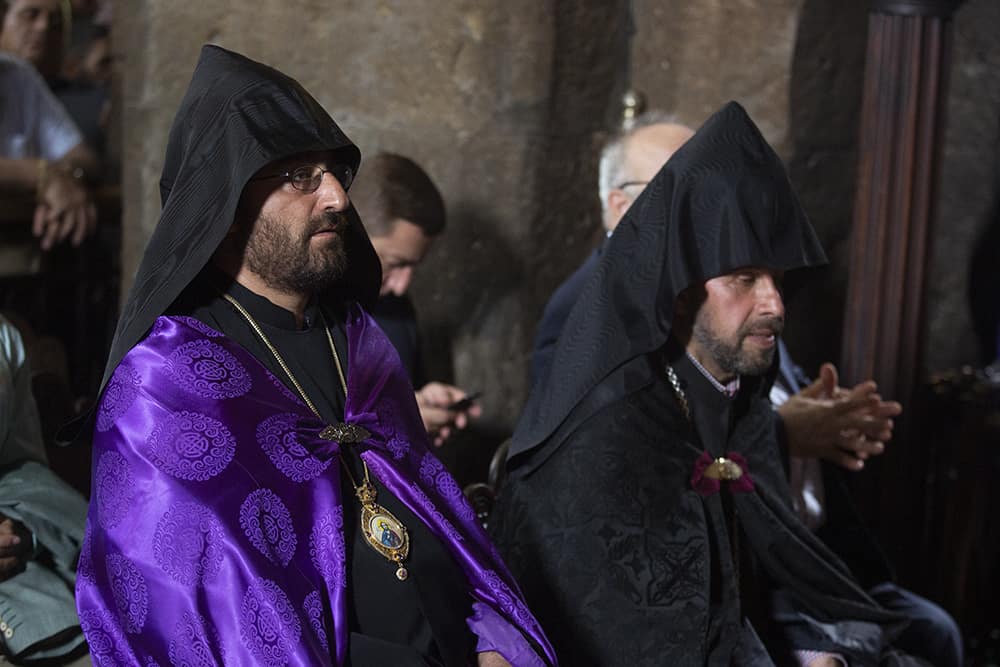 Ս. Աստվածածնի Վերափոխման տոնը Մայր Աթոռ Ս. Էջմիածնում (նկարներ) 13 18.08.02