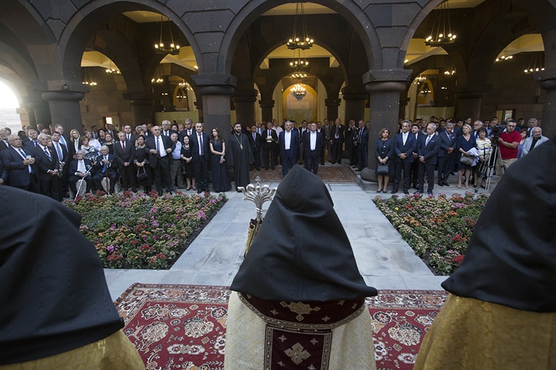 Տեղի ունեցավ հիմնանորագված Վեհարանի բացման արարողությունը (նկարներ) 21 18 10