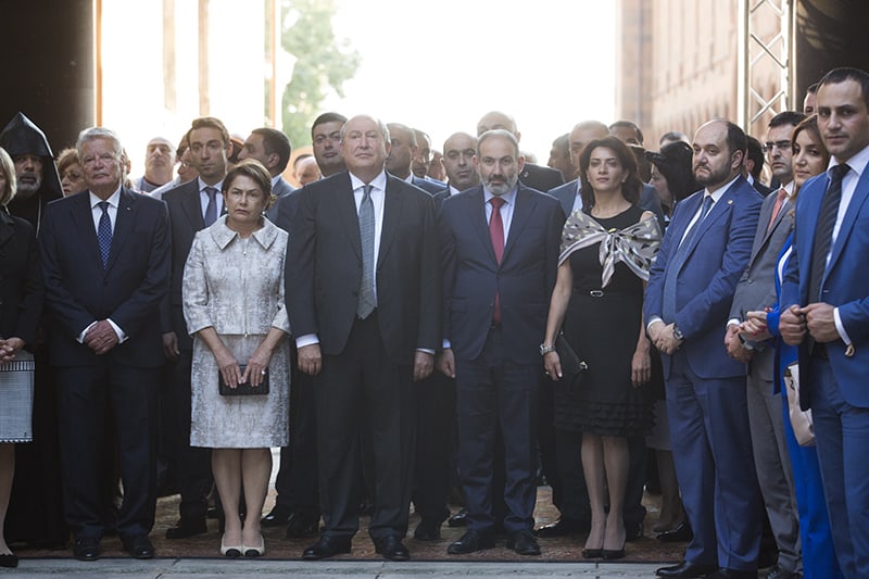 Տեղի ունեցավ հիմնանորագված Վեհարանի բացման արարողությունը (նկարներ) 27 18 16