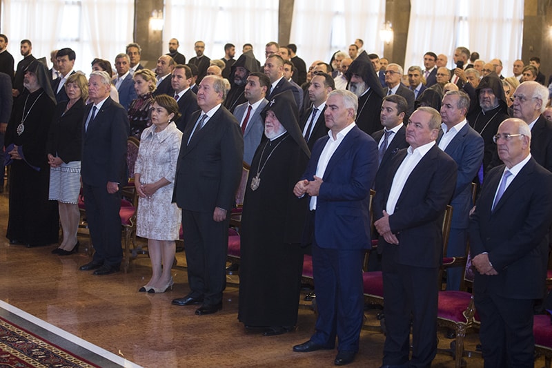 Տեղի ունեցավ հիմնանորագված Վեհարանի բացման արարողությունը (նկարներ) 16 18 5