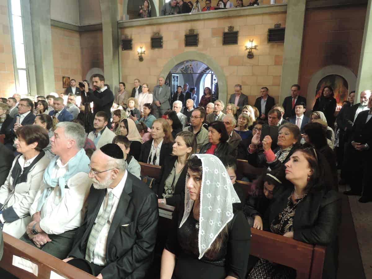 Հայրապետական Սուրբ Պատարագ Ժնևի Սուրբ Հակոբ եկեղեցու 50-ամյակի առիթով (նկարներ) 18 13 7