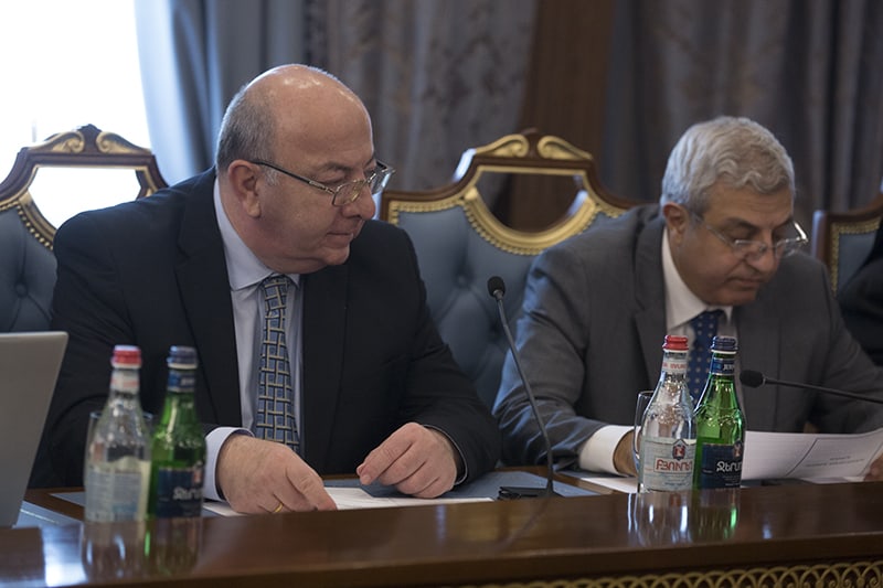 Մայր Աթոռ Սուրբ Էջմիածնում սկսվեց Գերագույն հոգևոր խորհրդի ժողովը (նկարներ) 22 29 11