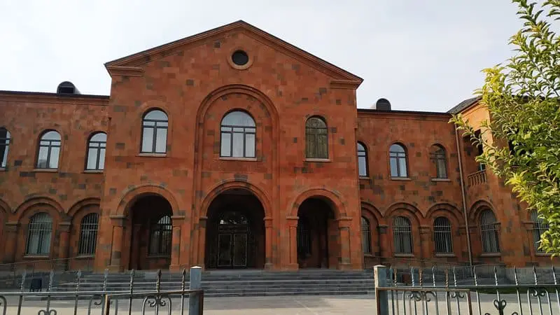 Ամենայն Հայոց Կաթողիկոսի գործունեությունը 1999-2019 ԹԹ. (համառոտ ակնարկ) 37 Divanatun