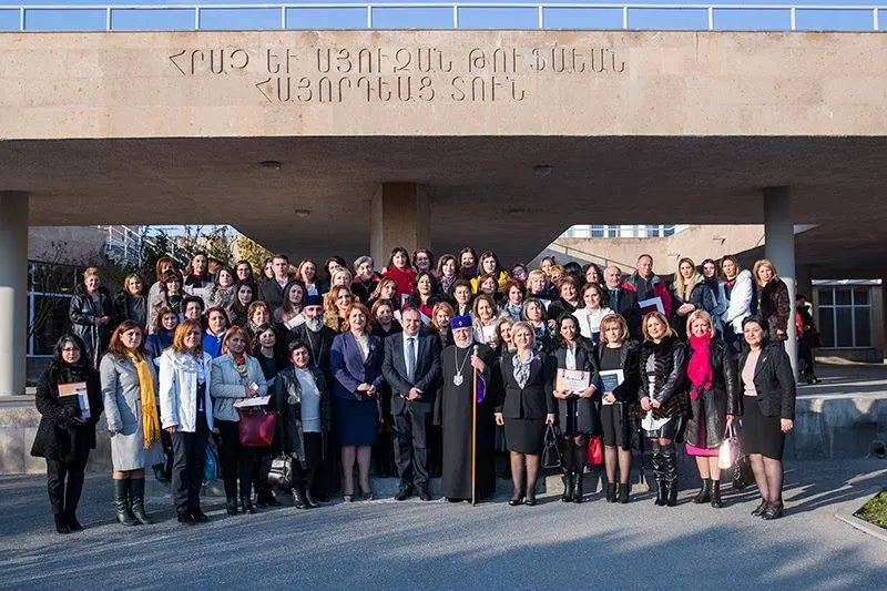 Ամենայն Հայոց Կաթողիկոսի գործունեությունը 1999-2019 ԹԹ. (համառոտ ակնարկ) 38 Hrach tufenkyan