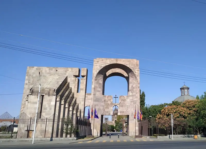 Ամենայն Հայոց Կաթողիկոսի գործունեությունը 1999-2019 ԹԹ. (համառոտ ակնարկ) 31 Trdat bac
