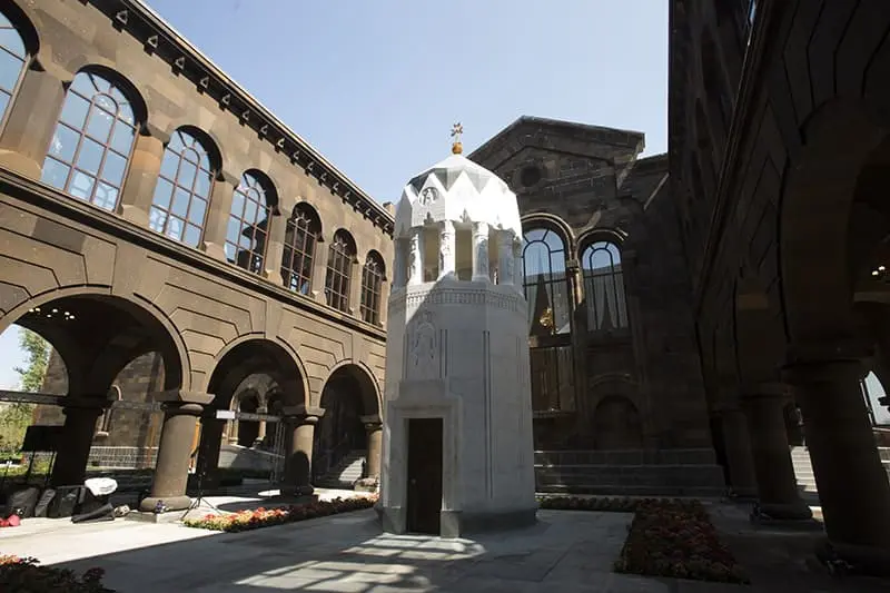 Ամենայն Հայոց Կաթողիկոսի գործունեությունը 1999-2019 ԹԹ. (համառոտ ակնարկ) 36 Veharan 2