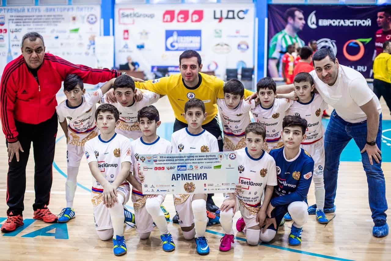 Մայր Աթոռի «Քյուրքչյան» երեխաների աջակցության կենտրոնի սաները հաղթանակ տարան մինիֆուտբոլի 16-րդ միջազգային մրցաշարում 18 10.12.07