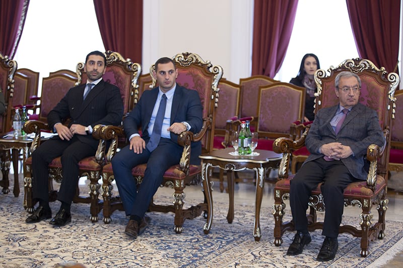 Վեհափառ Հայրապետը Մայր Աթոռում հյուրընկալեց ՀՀ նախագահին և վիրավորում ստացած զինվորներին (նկարներ) 23 19 12