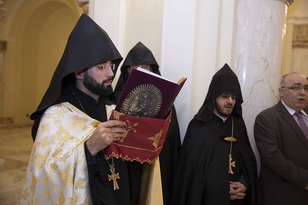 Սուրբ Ծննդյան Ճրագալույցի պատարագը Սուրբ Գայանե վանքում (նկարներ) 22 5 11