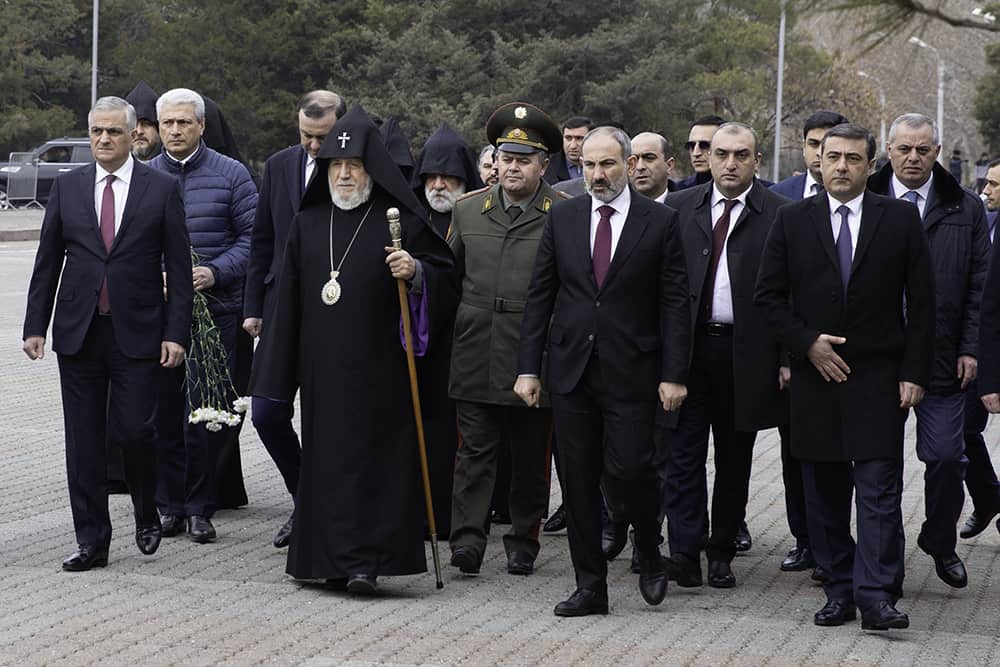 Աղոթք Ծիծեռնակաբերդում Սումգայիթի ջարդերի տարելիցի առիթով (նկարներ) 13 28 2