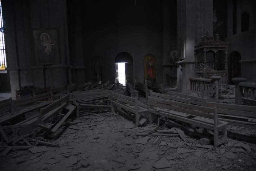 Թշնամին հարվածեց Շուշիի խորհրդանիշ Ղազանչեցոց եկեղեցուն (նկարներ, Տեսանյութ) 13 02.10