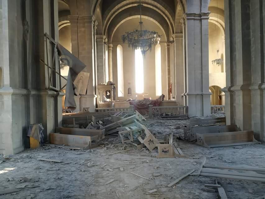 Պարգև Սրբազանն այցելել է «Սուրբ Ղազանչեցոց» եկեղեցի ու աղոթել խաղաղության համար 15 13.10.04