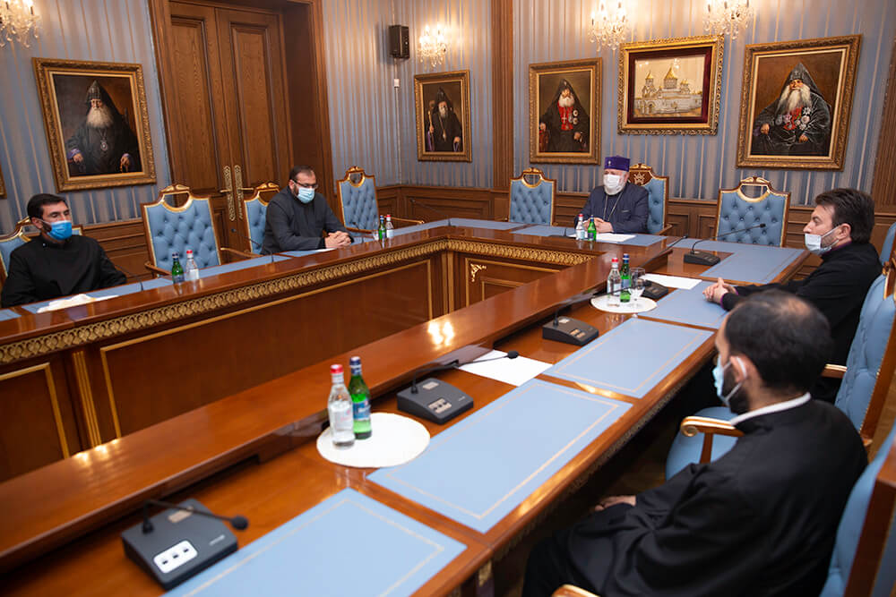 Ամենայն Հայոց Կաթողիկոսն ընդունեց նորաօծ քահանաներին (նկարներ) 14 27 2 3