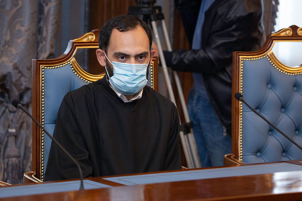 Ամենայն Հայոց Կաթողիկոսն ընդունեց նորաօծ քահանաներին (նկարներ) 15 27 2 4