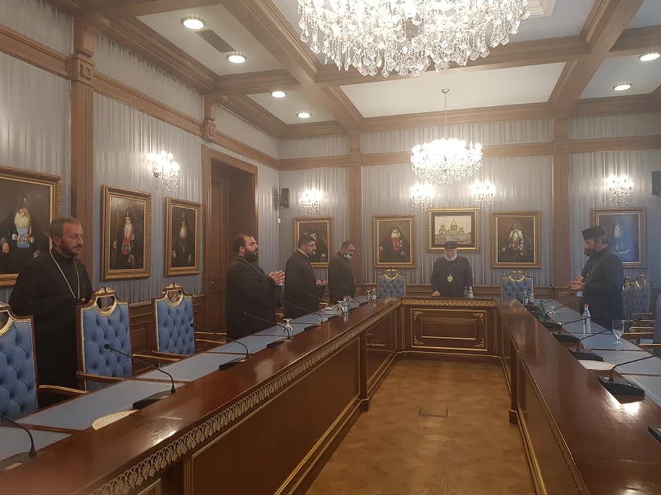 Ամենայն Հայոց Կաթողիկոսն իր հայրական օրհնությունը բաշխեց Արցախ մեկնող քահանաներին 14 Hogevorakan paterazm 22.10.2020 1