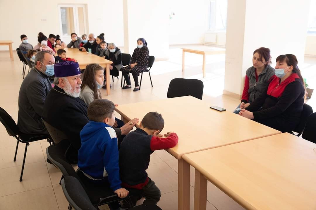 Սուրբծննդյան հայրապետական այցելություններ (նկարներ) 23 31.12.12