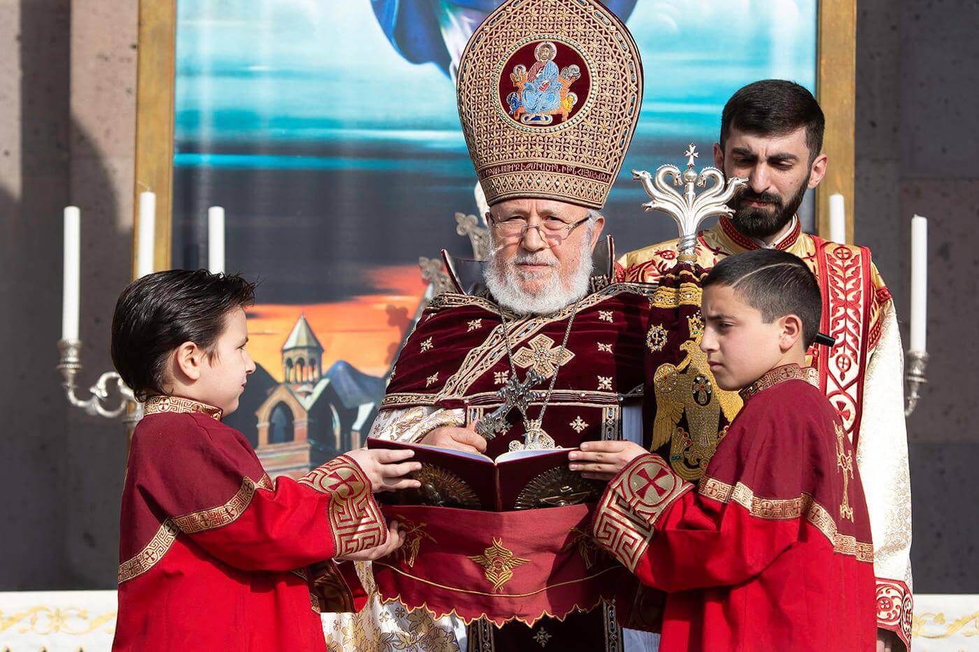 Ոտնլավայի կարգը Մայր Աթոռ Սուրբ Էջմիածնում (նկարներ) 19 01․8