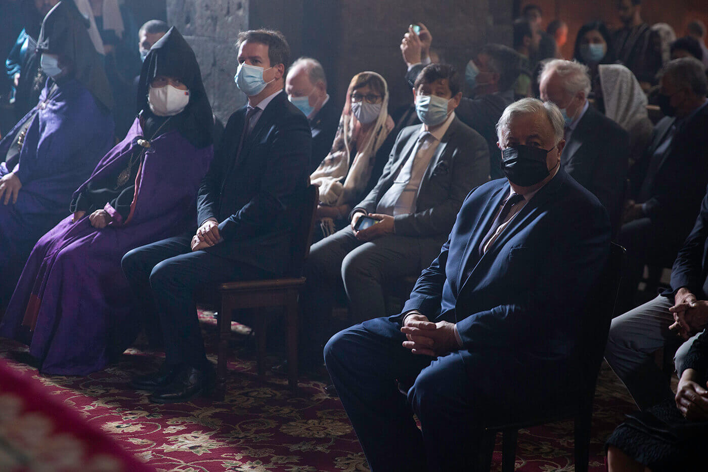 Ամենայն Հայոց Կաթողիկոսն ընդունեց Ֆրանսիայի Սենատի պատվիրակությանը (նկարներ) 15 25 2 4