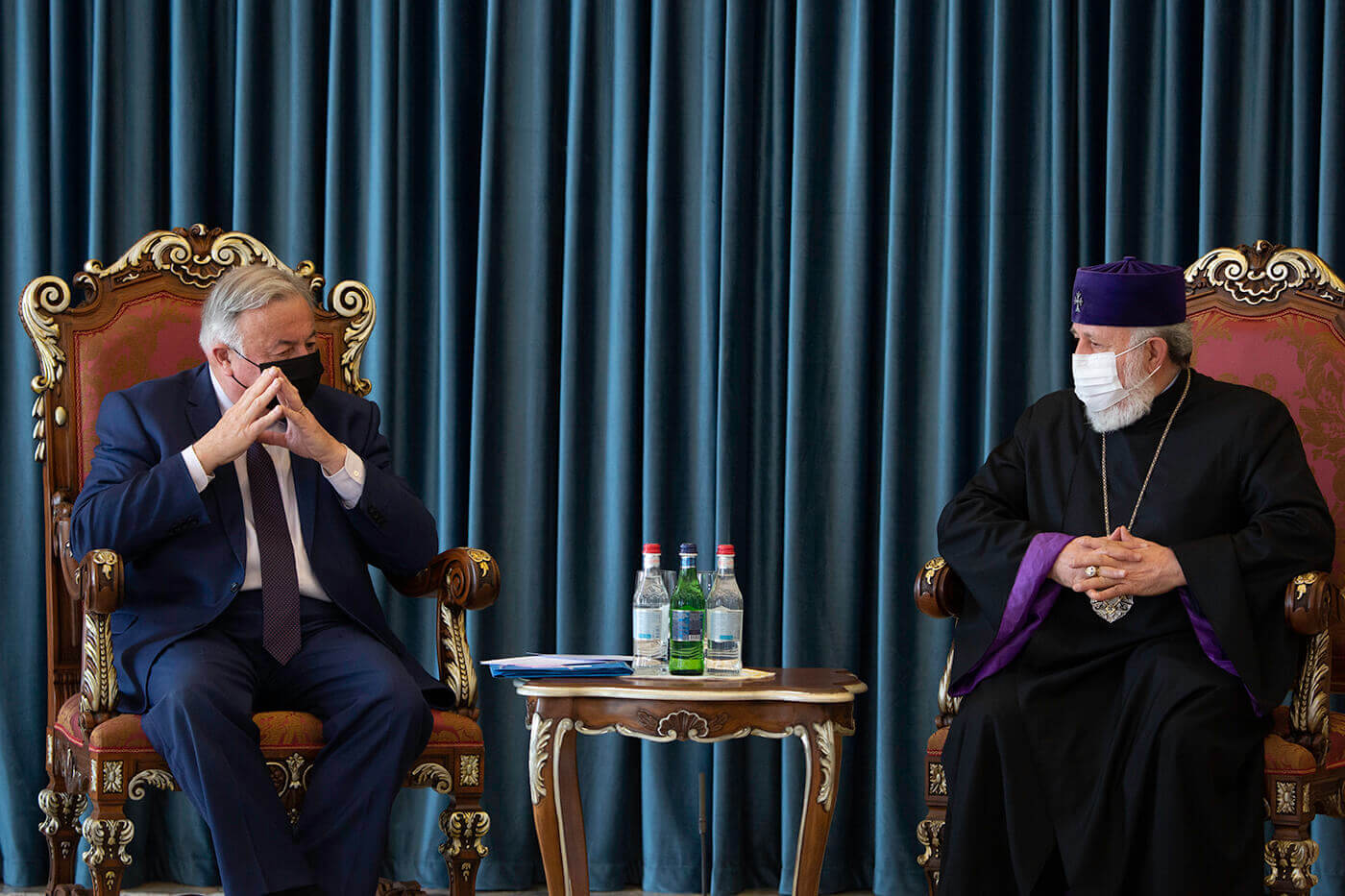 Ամենայն Հայոց Կաթողիկոսն ընդունեց Ֆրանսիայի Սենատի պատվիրակությանը (նկարներ) 18 25 2 7