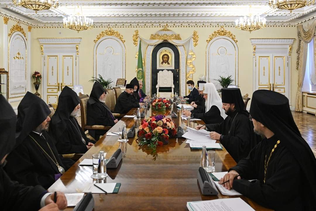 Ամենայն Հայոց Կաթողիկոսը հանդիպում ունեցավ Մոսկվայի և Համայն Ռուսիո Պատրիարքի հետ (նկարներ) 16 12.05