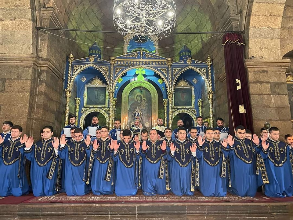 Սուրբ Ստեփանոսի տոնին կատարվեց սարկավագական ձեռնադրություն (նկարներ) 12 25.12.01