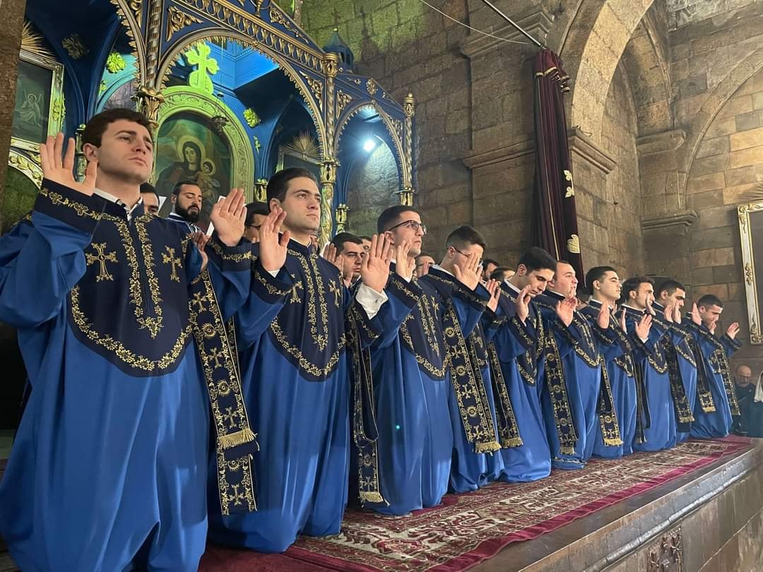 Սուրբ Ստեփանոսի տոնին կատարվեց սարկավագական ձեռնադրություն (նկարներ) 14 25.12.03