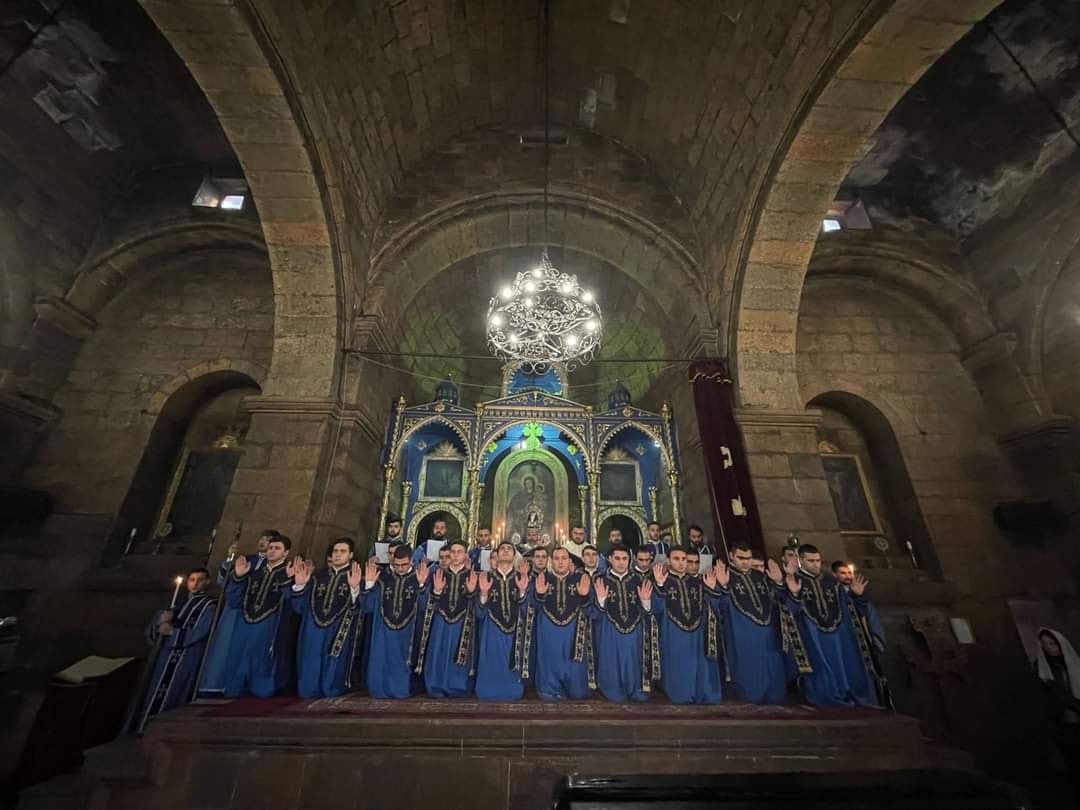 Սուրբ Ստեփանոսի տոնին կատարվեց սարկավագական ձեռնադրություն (նկարներ) 15 25.12.04