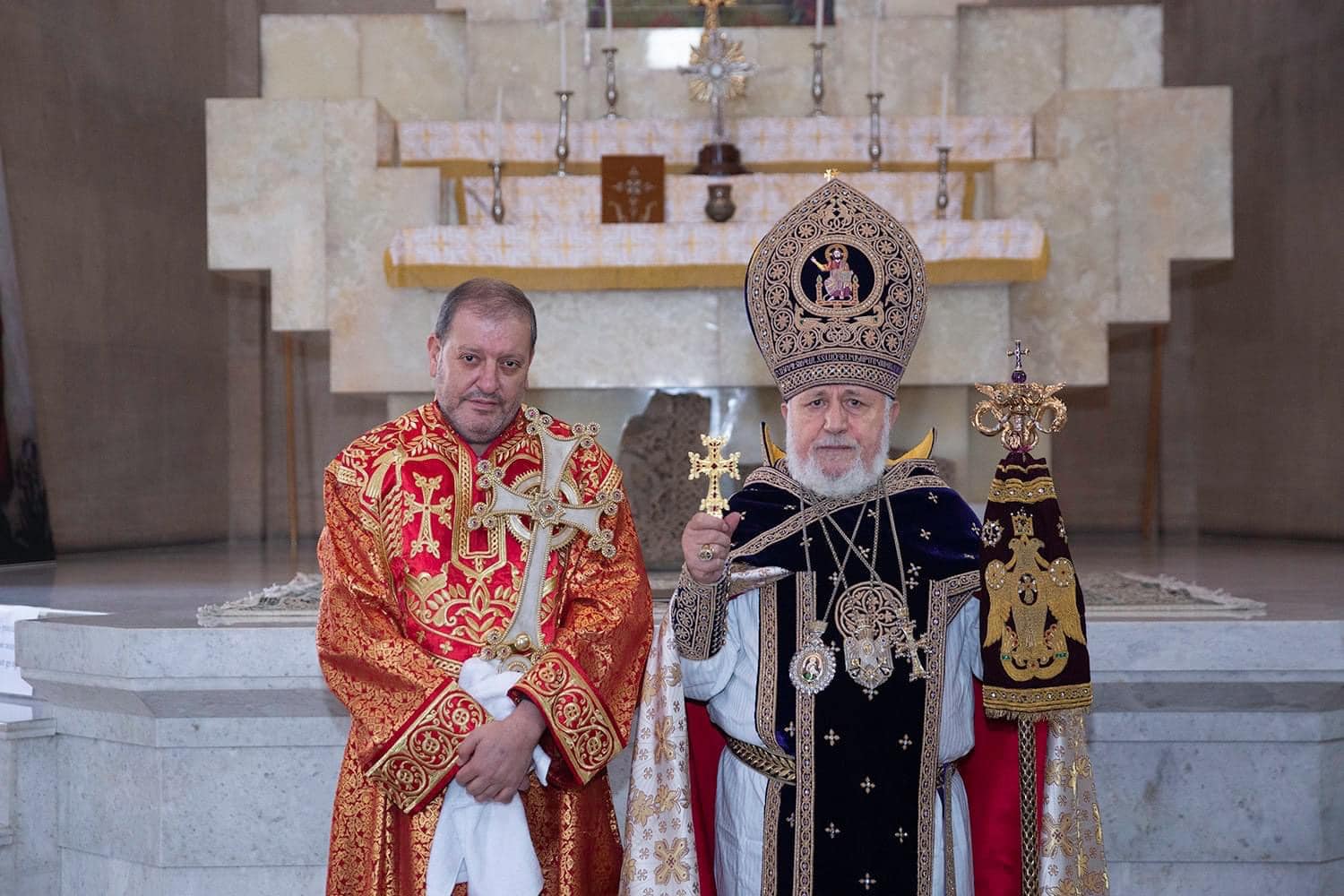 Հայրապետական Սուրբ Պատարագ Երևանի Սուրբ Գրիգոր Լուսավորիչ մայր եկեղեցում (նկարներ) 27 06.01.16