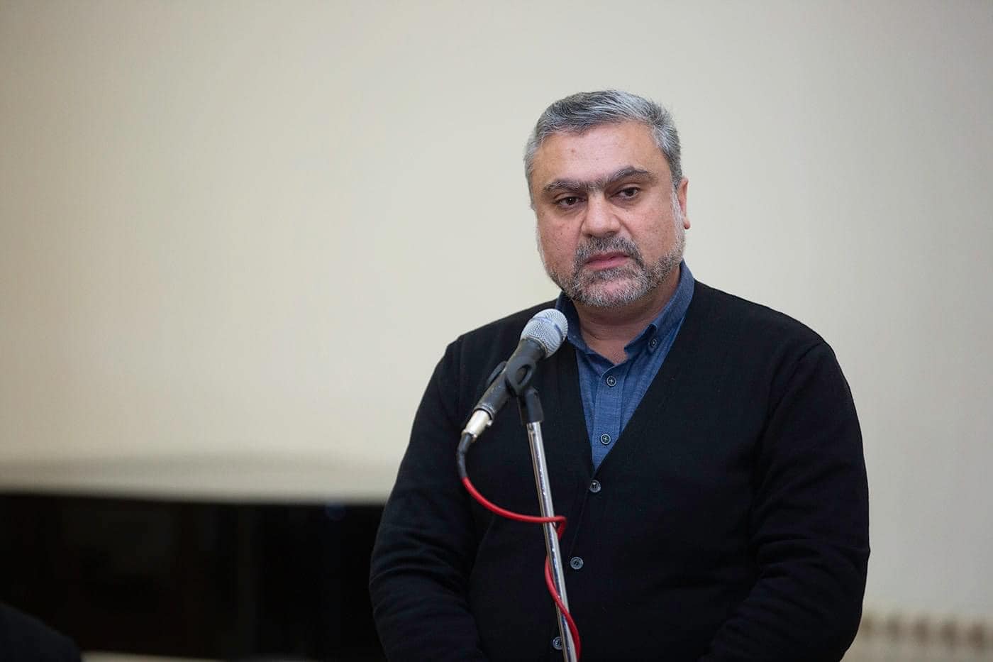Ամենայն Հայոց Կաթողիկոսը շնորհավորեց Մայր Աթոռի պաշտոնեությանը (նկարներ) 15 12.01.04