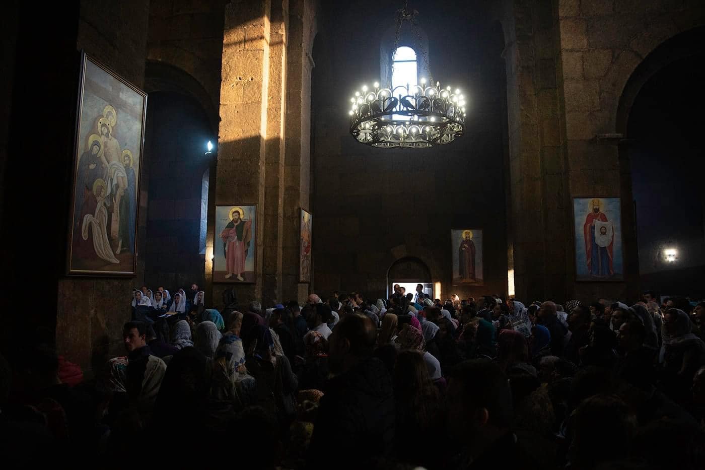 Սուրբ Հարության Ճրագալույցի Պատարագը Սուրբ Գայանե վանքում (նկարներ) 23 Chrag 17.04.12
