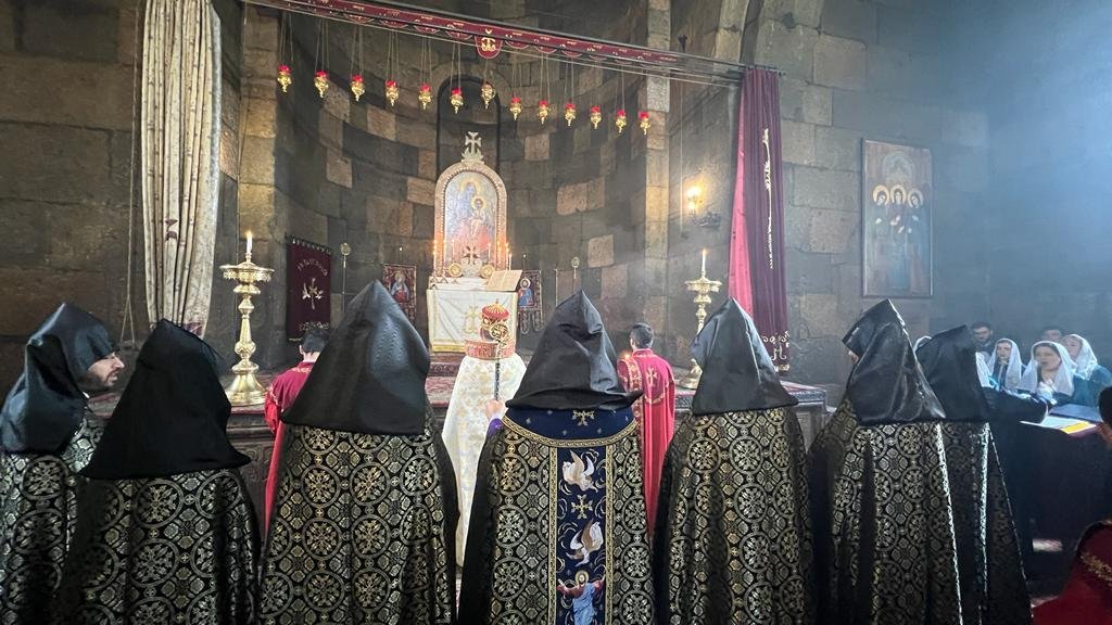 Կատարվեց հոգեհանգստյան կարգ հայրենյաց պաշտպանների հոգիների խաղաղության համար 13 Hogehangist 08 03