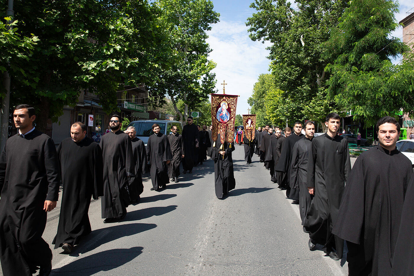 Սուրբ Հովհաննես Կարապետի մասունքը տարվել է Շողակաթի վանք (նկարներ) 20 09.06 3