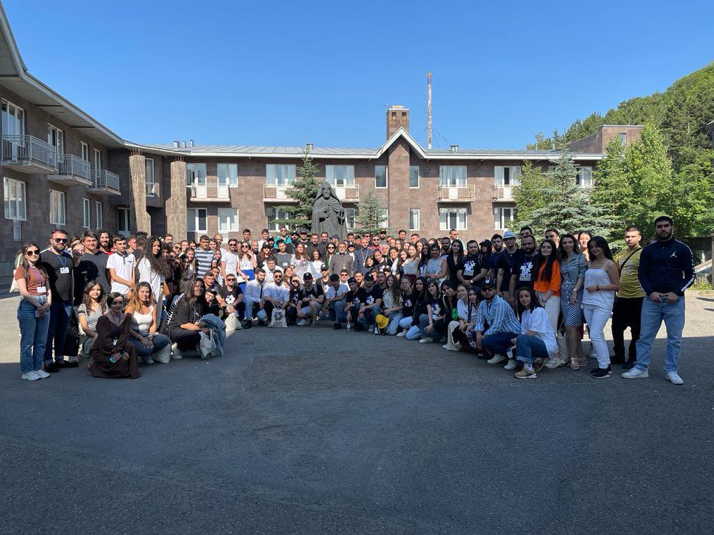 Ավարտվեց «ՀԵՀԵՄ-ը Հայաստան-Սփյուռք կամուրջ» համահայկական ուխտագնացությունը (նկարներ) 14 HEHEM ught avart 3