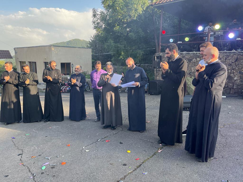 Ավարտվեց «ՀԵՀԵՄ-ը Հայաստան-Սփյուռք կամուրջ» համահայկական ուխտագնացությունը (նկարներ) 16 HEHEM ught avart 5