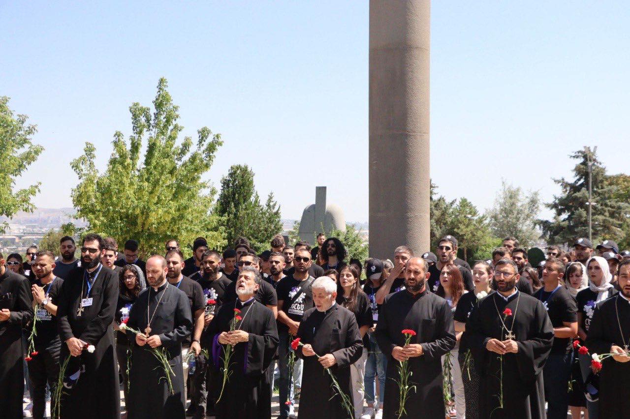 Ավարտվեց «ՀԵՀԵՄ-ը Հայաստան-Սփյուռք կամուրջ» համահայկական ուխտագնացությունը (նկարներ) 19 HEHEM ught avart 8