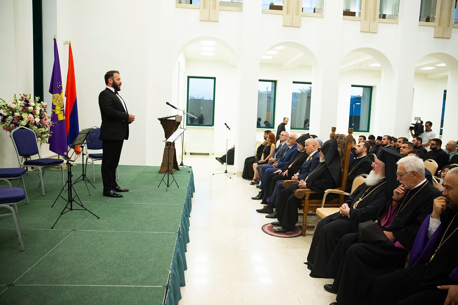 Մայր Աթոռ Սուրբ Էջմիածնում տոնախմբվեց Ռումինիայի Հայոց թեմի հիմնադրման 620-ամյակը (նկարներ) 24 Ruminyayi temi 620 13