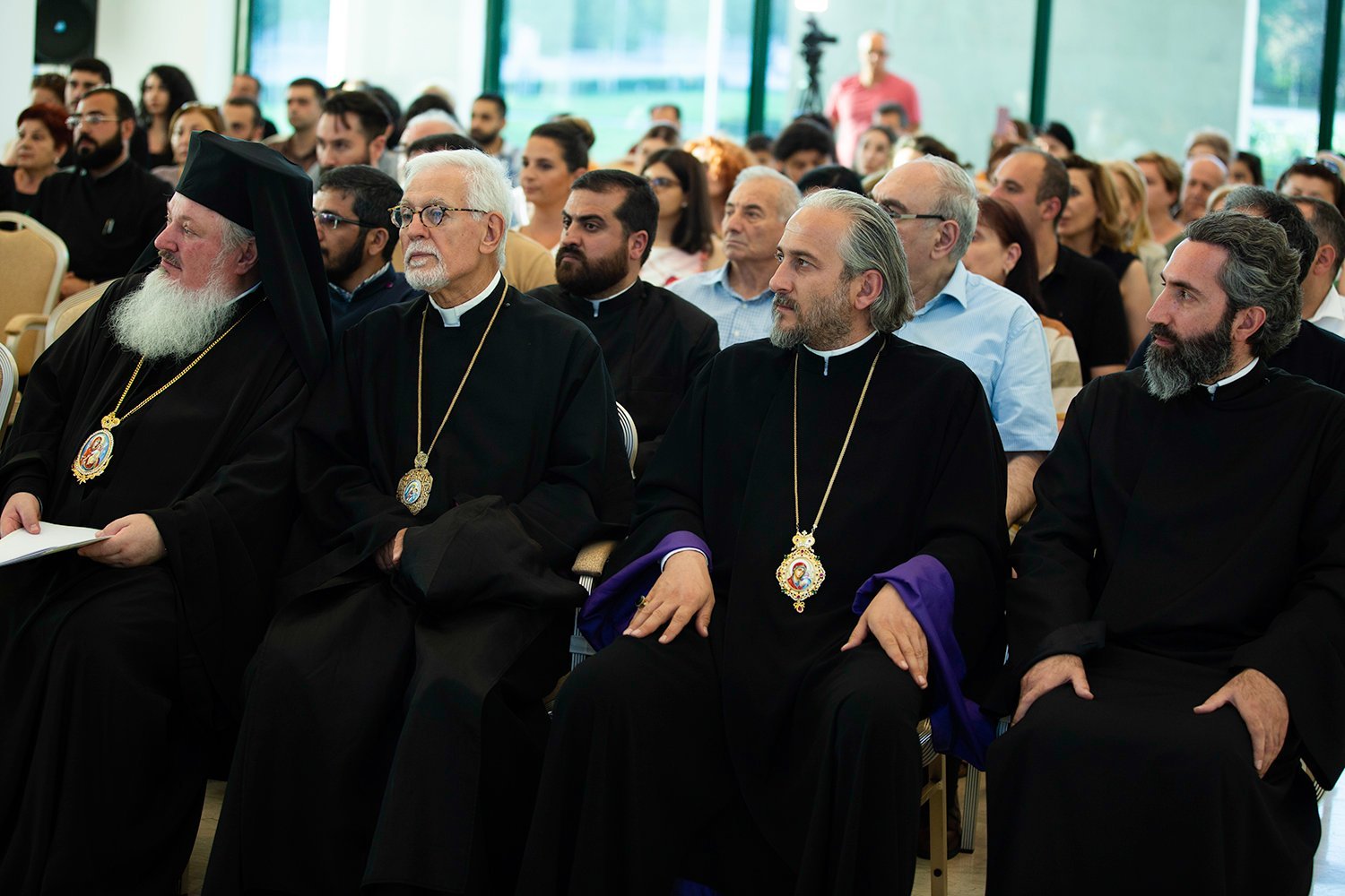 Մայր Աթոռ Սուրբ Էջմիածնում տոնախմբվեց Ռումինիայի Հայոց թեմի հիմնադրման 620-ամյակը (նկարներ) 14 Ruminyayi temi 620 3