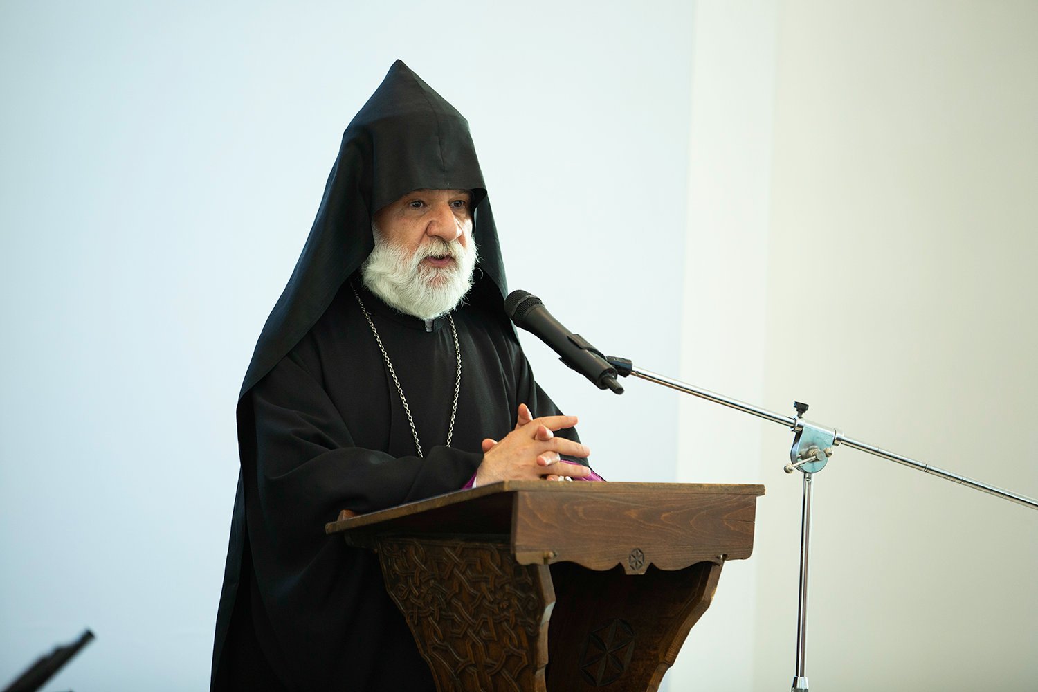 Մայր Աթոռ Սուրբ Էջմիածնում տոնախմբվեց Ռումինիայի Հայոց թեմի հիմնադրման 620-ամյակը (նկարներ) 15 Ruminyayi temi 620 4