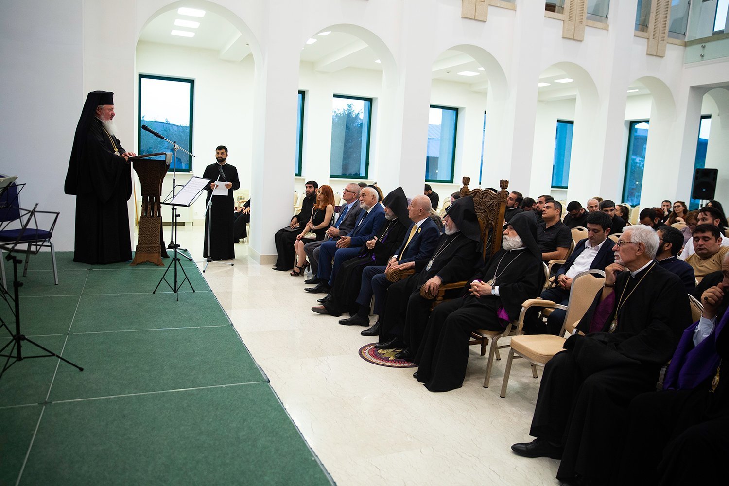 Մայր Աթոռ Սուրբ Էջմիածնում տոնախմբվեց Ռումինիայի Հայոց թեմի հիմնադրման 620-ամյակը (նկարներ) 20 Ruminyayi temi 620 9