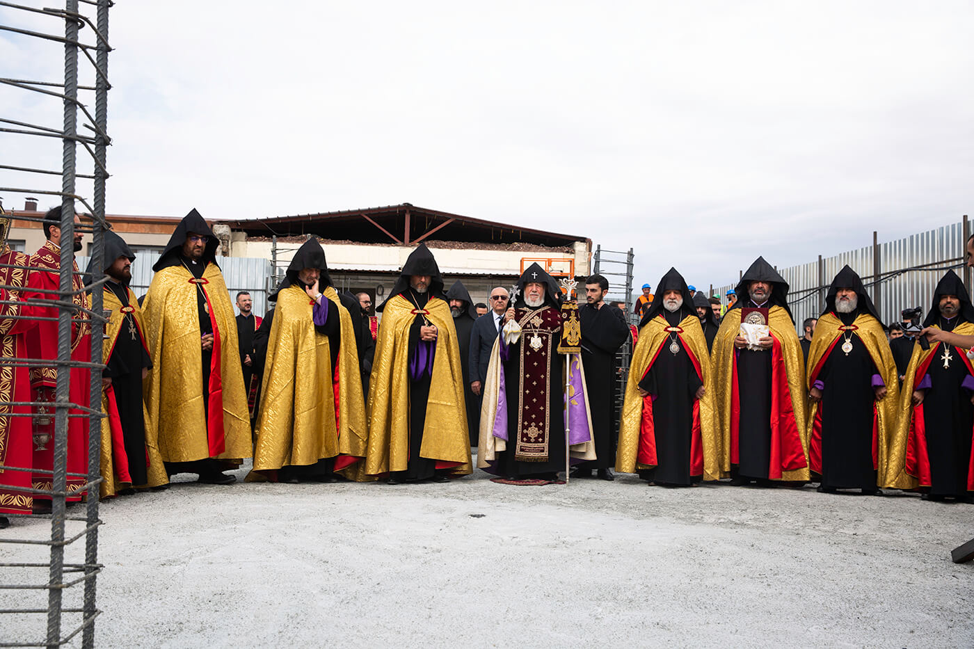 Կատարվեց Մայր Աթոռի «Վաչե և Թամար Մանուկյան» վարչական շենքի հիմնօրհնեքի արարողությունը (նկարներ) 19 08.09