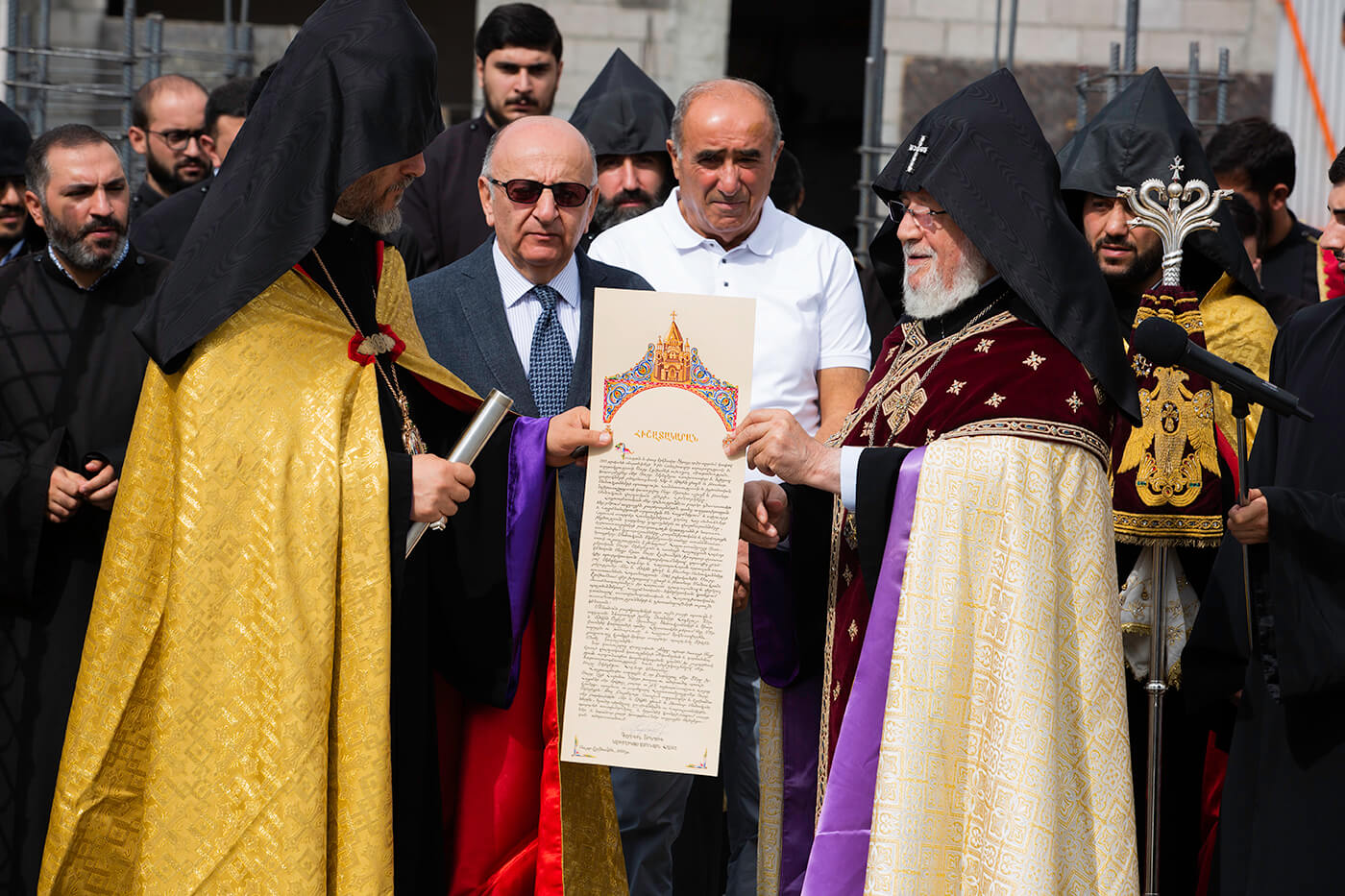 Կատարվեց Մայր Աթոռի «Վաչե և Թամար Մանուկյան» վարչական շենքի հիմնօրհնեքի արարողությունը (նկարներ) 24 14.09