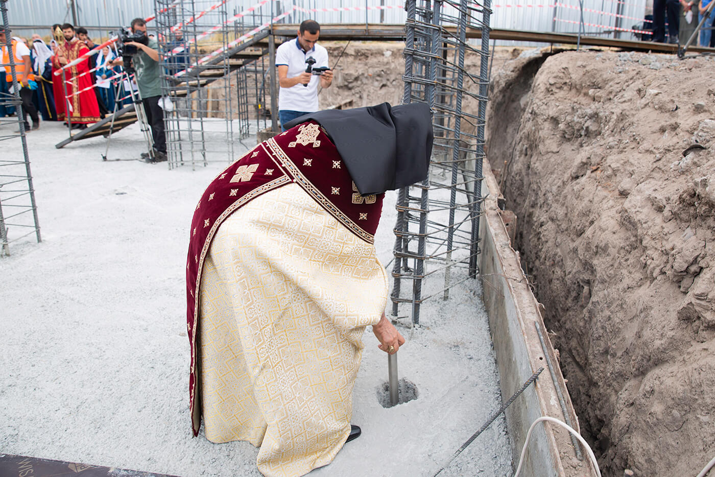 Կատարվեց Մայր Աթոռի «Վաչե և Թամար Մանուկյան» վարչական շենքի հիմնօրհնեքի արարողությունը (նկարներ) 25 15.09