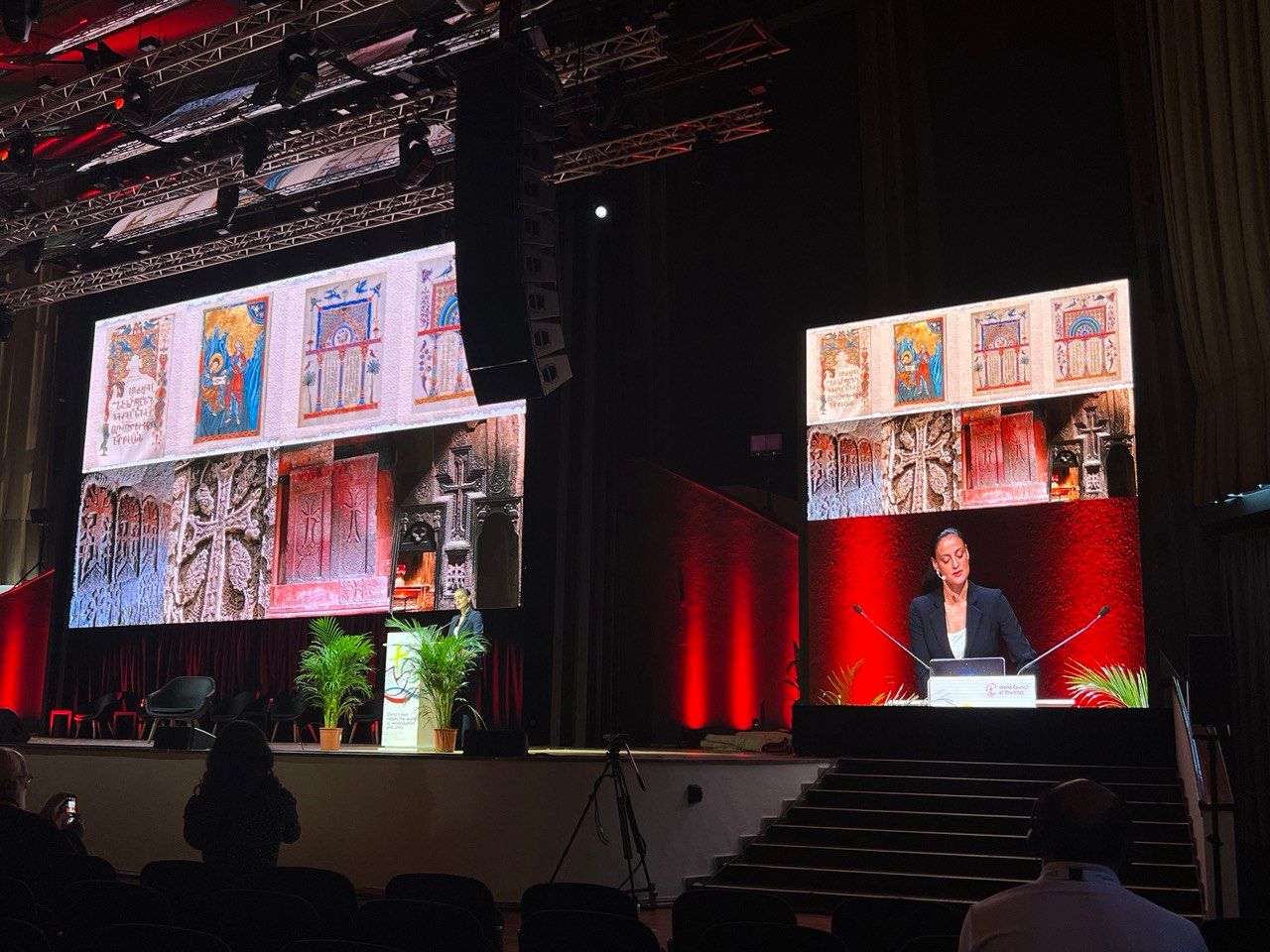 Եկեղեցիների համաշխարհային խորհրդի 11-րդ ընդհանուր համագումարը շարունակում է իր աշխատաանքները (նկարներ) 13 EhKH 11 rd hamagumar 2