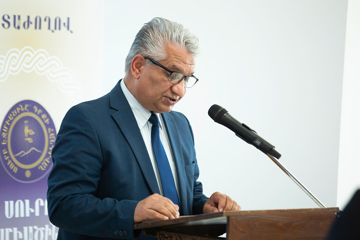 «Վաչե և Թամար Մանուկյան» Մատենադարանի հիմնադրման 10- ամյակի առիթով տեղի ունեցավ «Սուրբ Էջմիածին՝ գրքի հանգրվան» խորագրով գիտաժողովը 26 15.09