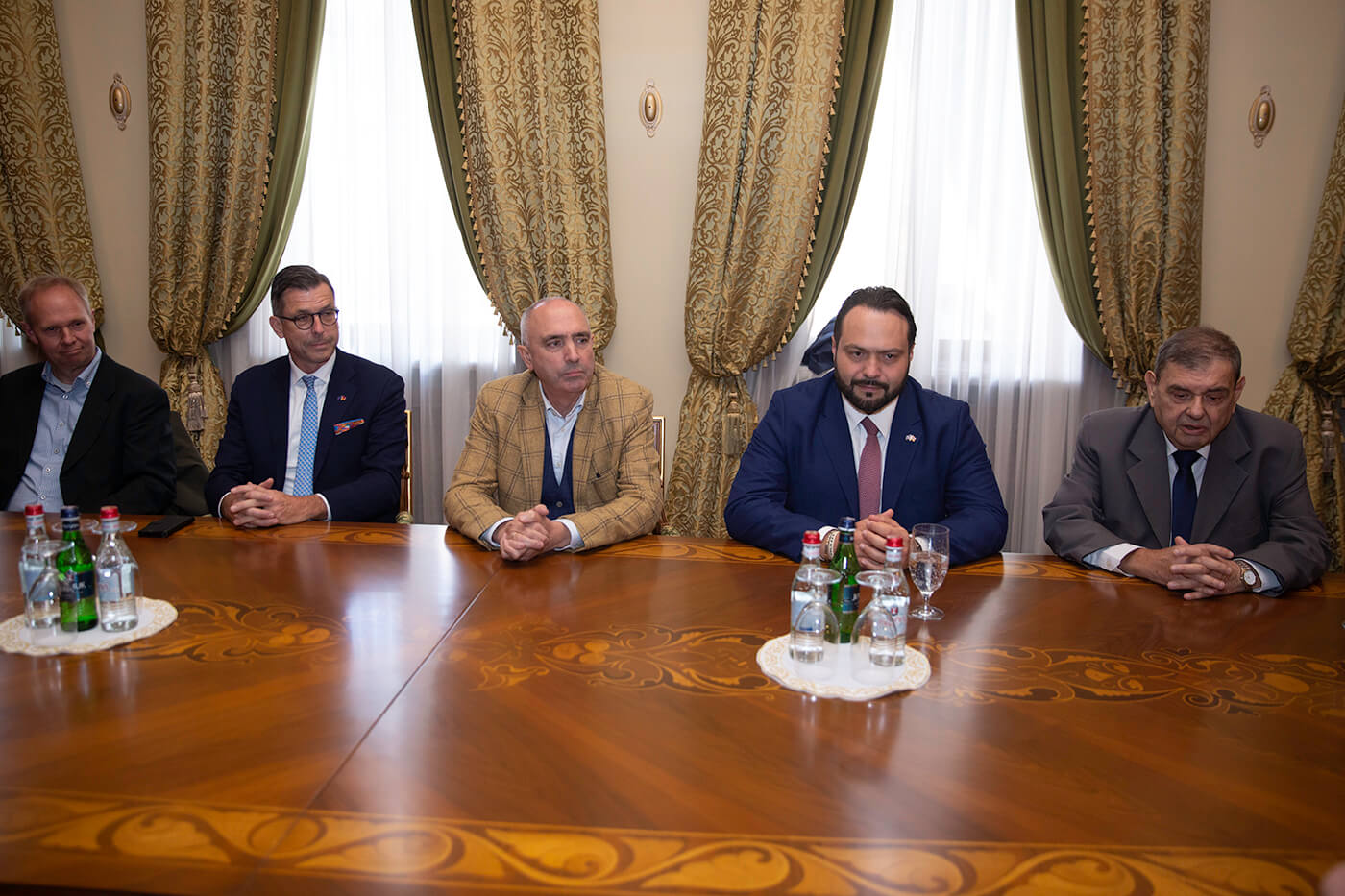 Ամենայն Հայոց Կաթողիկոսն ընդունեց Եվրախորհրդարանի պատգամավորներին (նկարներ) 15 04.10 3