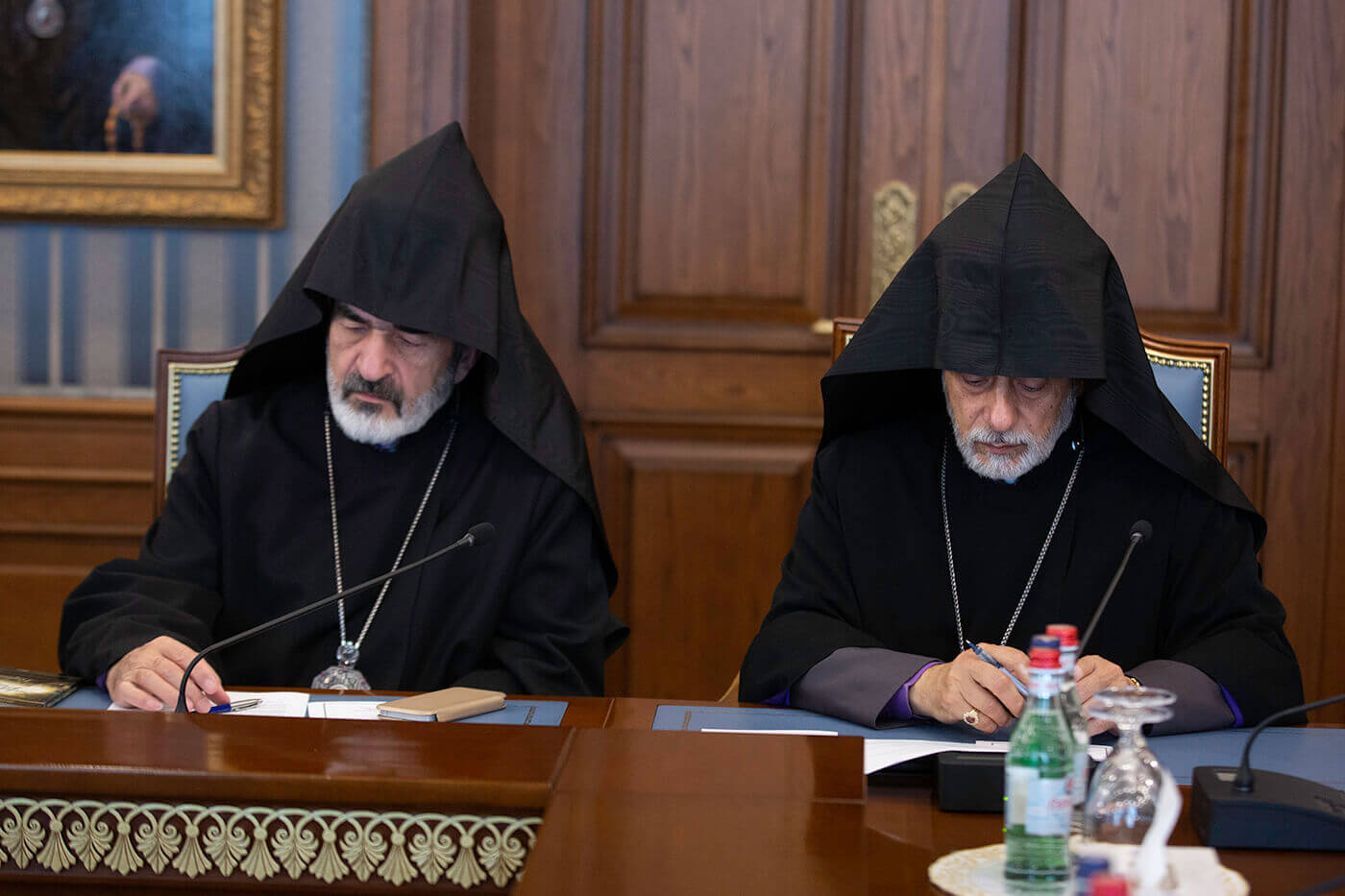 Մայր Աթոռ Սուրբ Էջմիածնում սկսվեց Գերագույն հոգևոր խորհրդի ժողովը (նկարներ) 16 05.10 4
