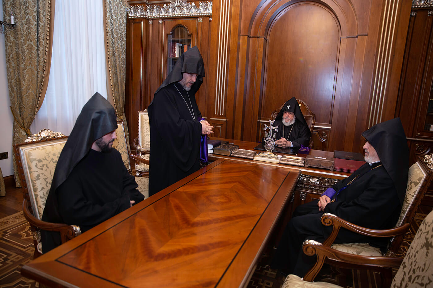 Կատարվեց մասնավոր վարդապետության տվչության արարողություն (նկարներ) 17 06.10 1